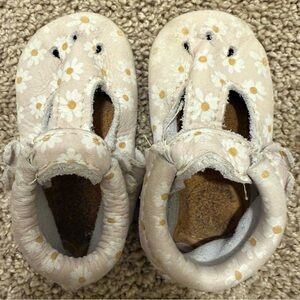Freshly Picked - Size 3 Daisy Fields Mary Jane Baby Shoe